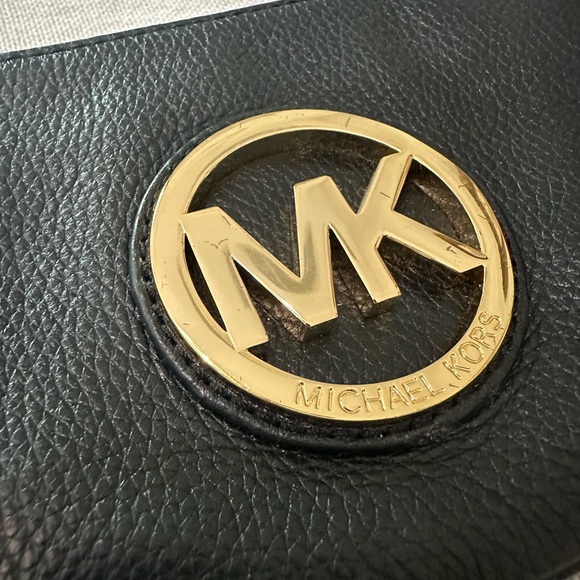 Wallet/wristlet - Picture 2 of 2